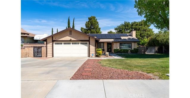 2505 W Avenue K4, Lancaster, CA 93536