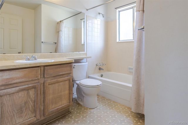 4429 S Ceylon Way, Aurora, CO 80015