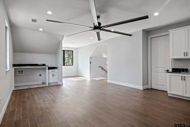 1013 County Road 4420, Mt Pleasant, TX 75455