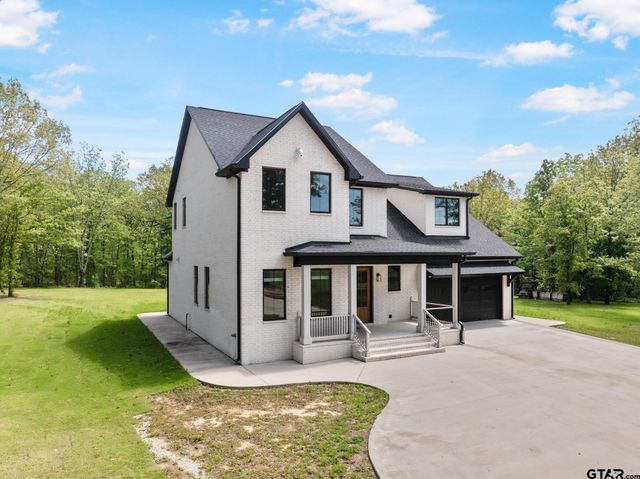 1013 County Road 4420, Mt Pleasant, TX 75455