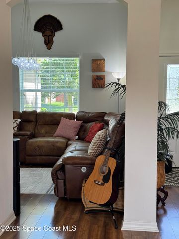 1121 Morgan Circle NE, Palm Bay, FL 32905