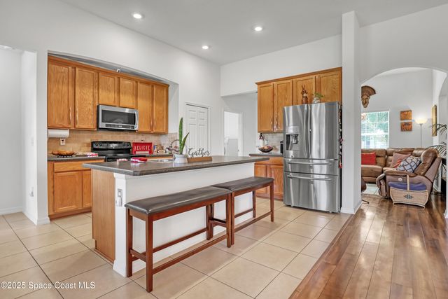 1121 Morgan Circle NE, Palm Bay, FL 32905