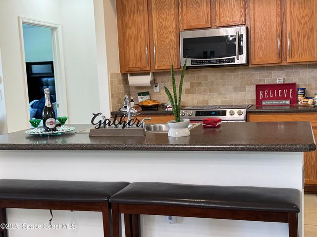 1121 Morgan Circle NE, Palm Bay, FL 32905