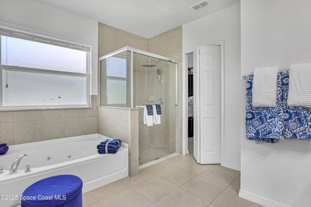 1121 Morgan Circle NE, Palm Bay, FL 32905