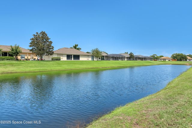 1121 Morgan Circle NE, Palm Bay, FL 32905