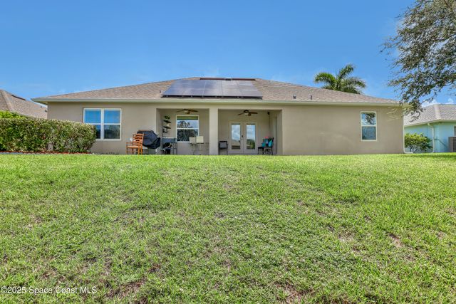 1121 Morgan Circle NE, Palm Bay, FL 32905
