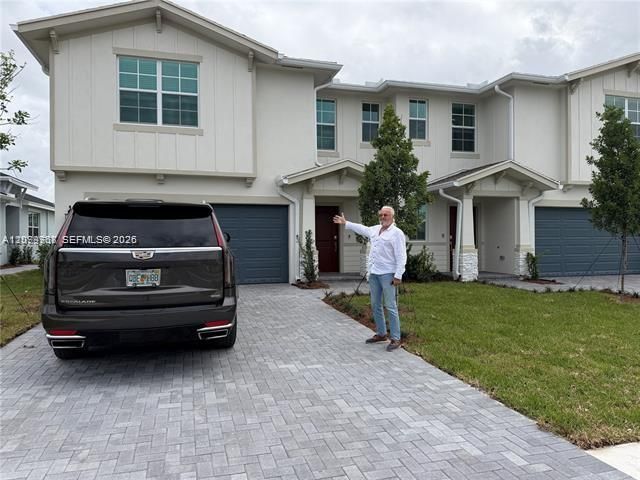 19853 Whispering Creek Road 18853, Loxahatchee, FL 33470