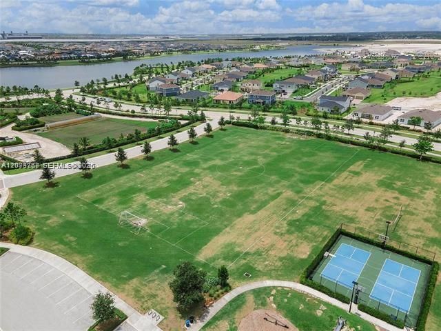19853 Whispering Creek Road 18853, Loxahatchee, FL 33470