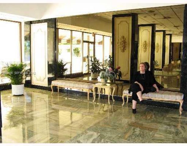 500 BAYVIEW Drive 122, Sunny Isles Beach, FL 33160