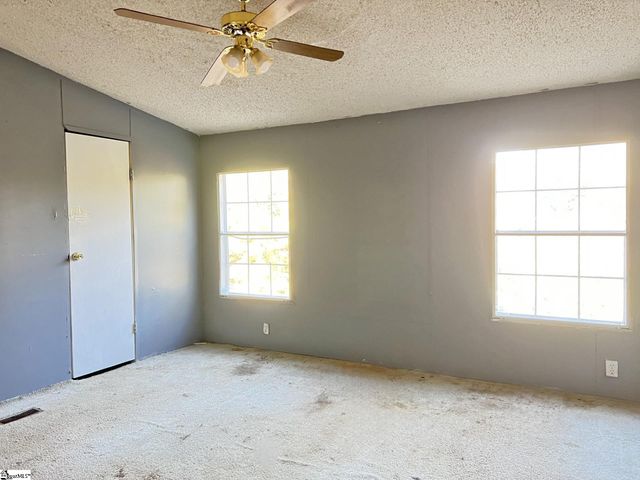 123 White Horse Road Extension, Greenville, SC 29605