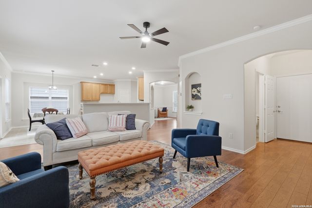 936 PERSIAN GDN, San Antonio, TX 78260