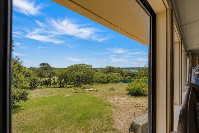 125 Winding WAY, Sunrise Beach, TX 78643