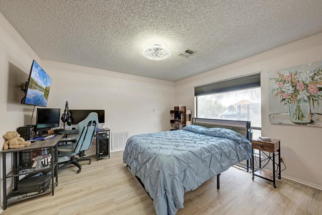 125 Winding WAY, Sunrise Beach, TX 78643