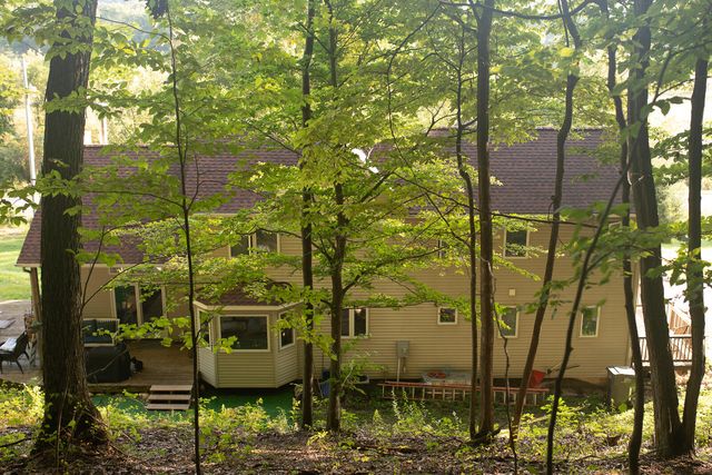 8824 Grand River Drive SE, Ada, MI 49301