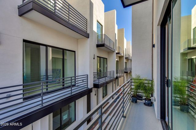 4220 N 32ND Street 3, Phoenix, AZ 85018