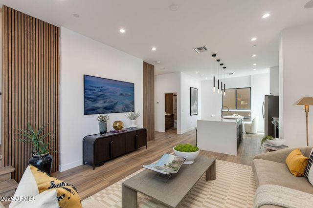 4220 N 32ND Street 3, Phoenix, AZ 85018