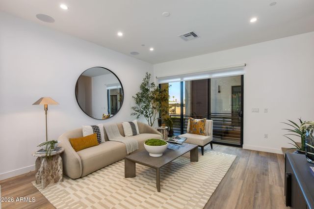 4220 N 32ND Street 3, Phoenix, AZ 85018