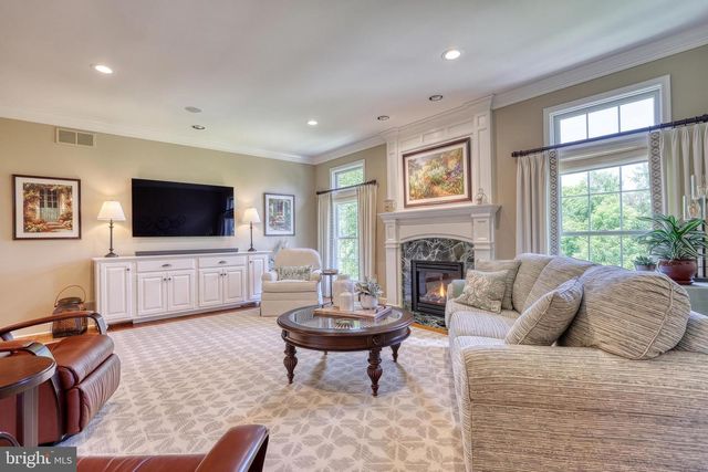 105 BELLOWS CT, Lewisberry, PA 17339