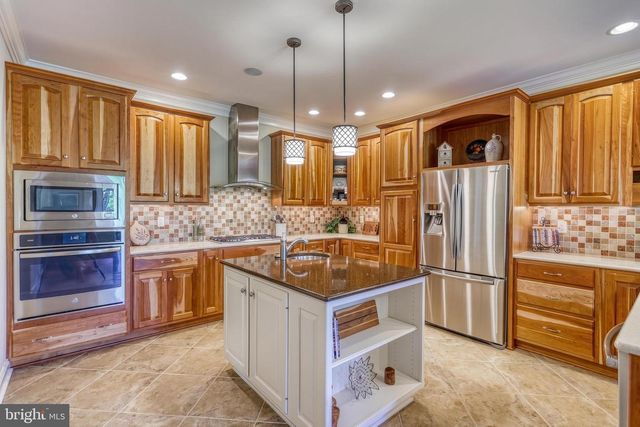 105 BELLOWS CT, Lewisberry, PA 17339