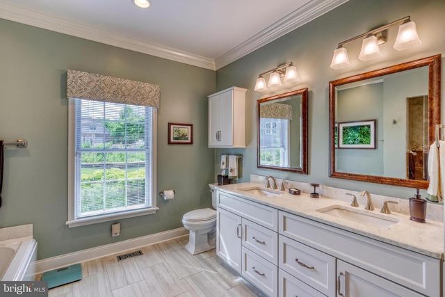 105 BELLOWS CT, Lewisberry, PA 17339