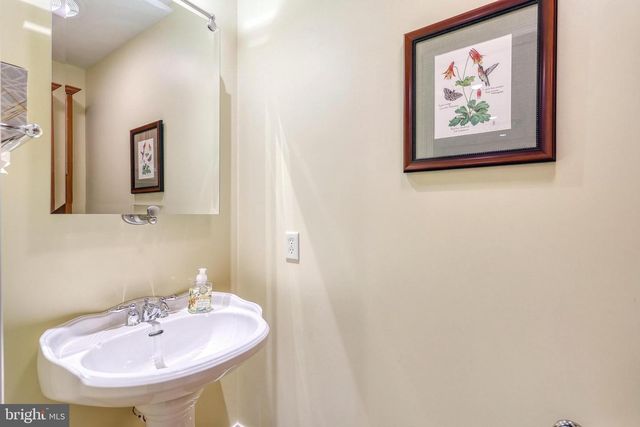 105 BELLOWS CT, Lewisberry, PA 17339