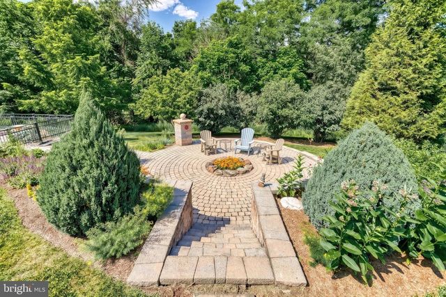 105 BELLOWS CT, Lewisberry, PA 17339