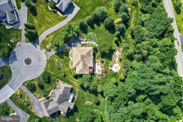 105 BELLOWS CT, Lewisberry, PA 17339