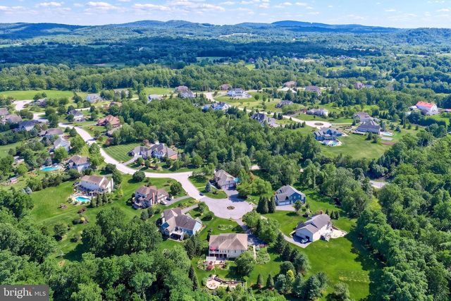 105 BELLOWS CT, Lewisberry, PA 17339