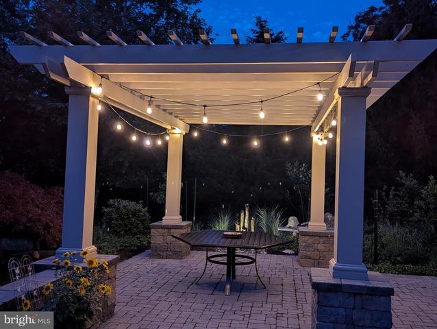 105 BELLOWS CT, Lewisberry, PA 17339