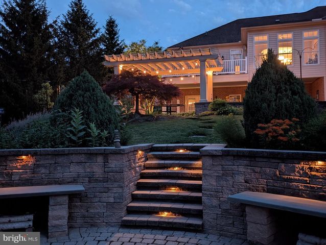 105 BELLOWS CT, Lewisberry, PA 17339