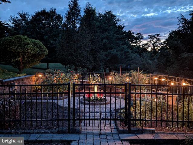 105 BELLOWS CT, Lewisberry, PA 17339