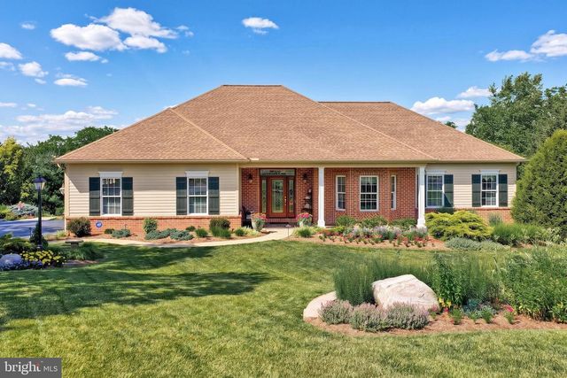 105 BELLOWS CT, Lewisberry, PA 17339
