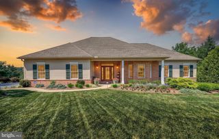 105 BELLOWS CT, Lewisberry, PA 17339