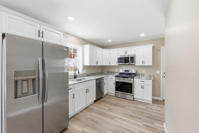 43-45 Leyfred Terrace, Springfield, MA 01108