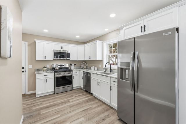 43-45 Leyfred Terrace, Springfield, MA 01108