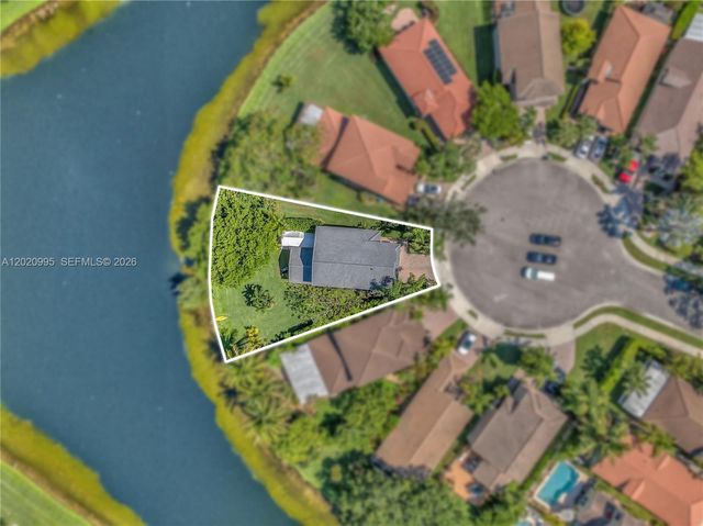 16601 Sapphire Mnr, Weston, FL 33331