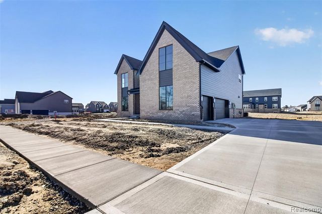 2417 Provencal Drive, Commerce Twp, MI 48382