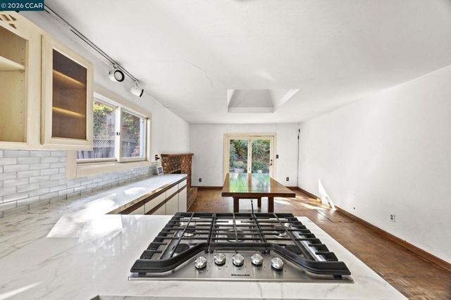 37 Cornell Ct, Pleasant Hill, CA 94523