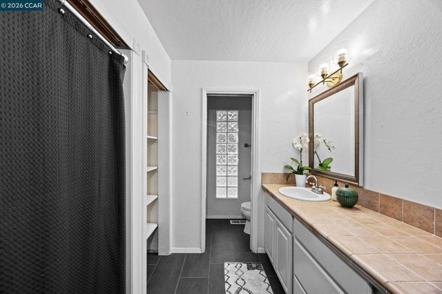 37 Cornell Ct, Pleasant Hill, CA 94523