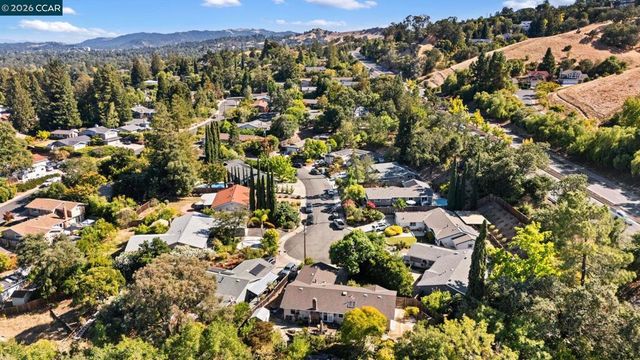 37 Cornell Ct, Pleasant Hill, CA 94523