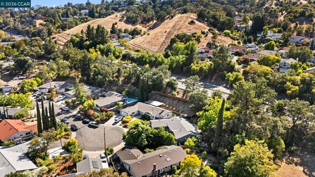 37 Cornell Ct, Pleasant Hill, CA 94523