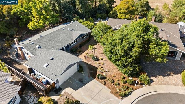 37 Cornell Ct, Pleasant Hill, CA 94523