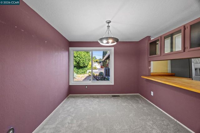 37 Cornell Ct, Pleasant Hill, CA 94523