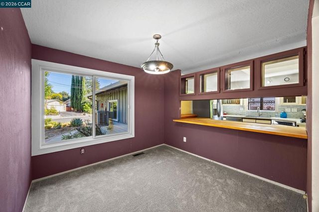 37 Cornell Ct, Pleasant Hill, CA 94523