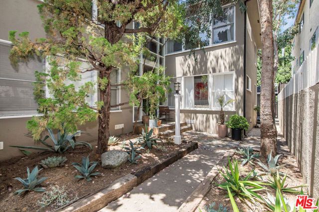 2115 Ocean Park Boulevard, Santa Monica, CA 90405