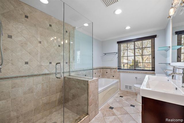 4058 Colonial Boulevard, Troy, MI 48085