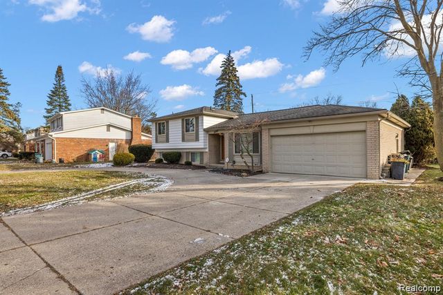 4058 Colonial Boulevard, Troy, MI 48085