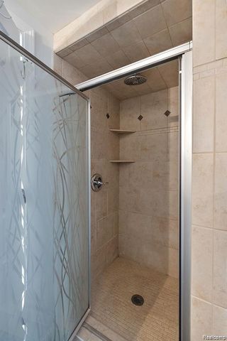 4058 Colonial Boulevard, Troy, MI 48085