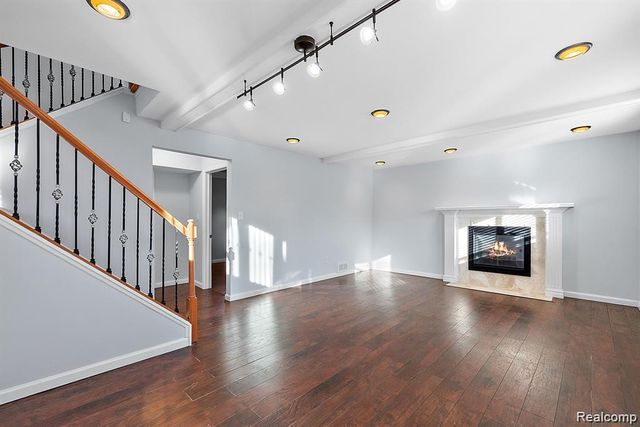 4058 Colonial Boulevard, Troy, MI 48085