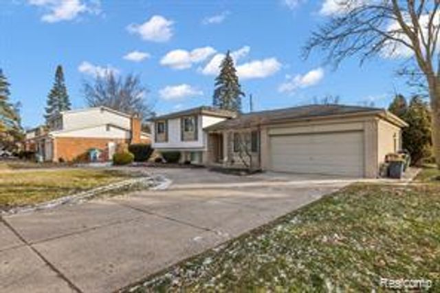 4058 Colonial Boulevard, Troy, MI 48085
